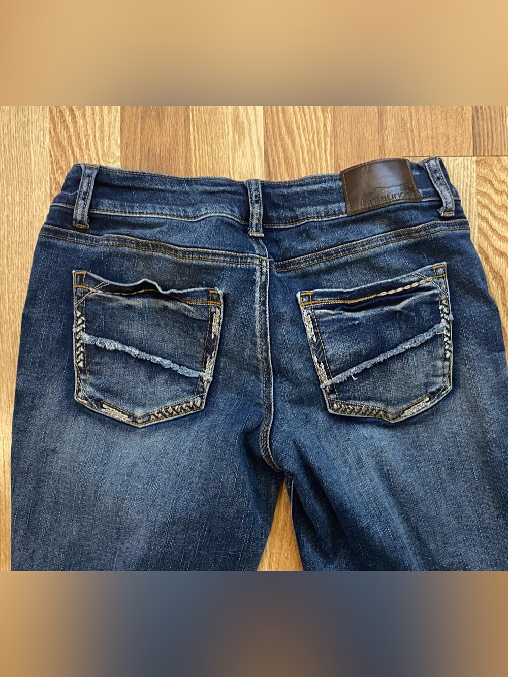 Maurices Dark Blue Straight Leg Jeans with Frayed Back Pockets Size 3/4 Short